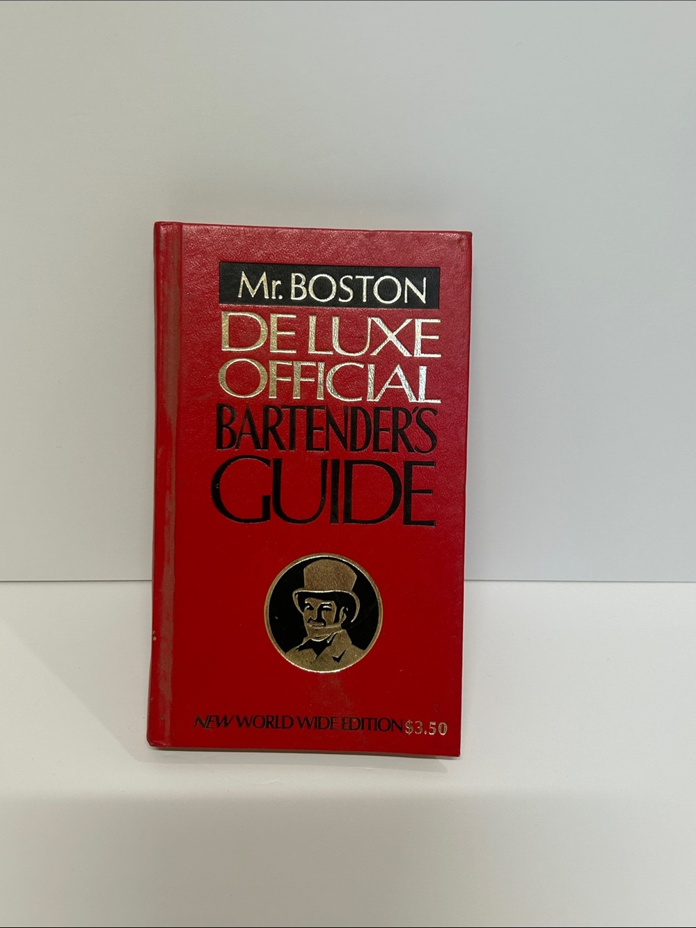 Vintage 1974 Mr. Boston Deluxe Official Bartender's Guide New World Wide